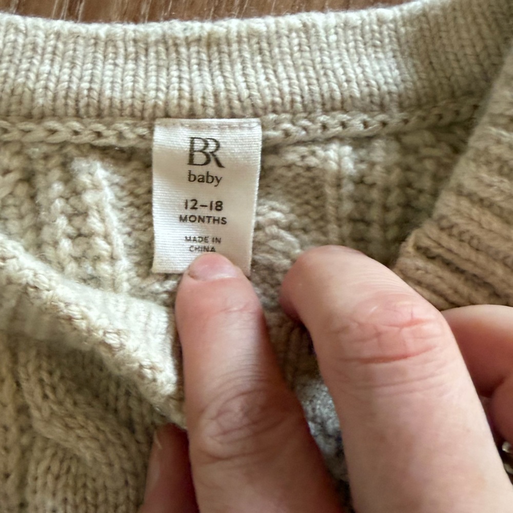 Banana Republic Kids Cream Cable Crew Neck Sweater - Picture 2 of 4